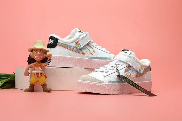 Nike Blazer Low Kids White Multicolor Cartoon Print Lifestyle Sneakers 22
