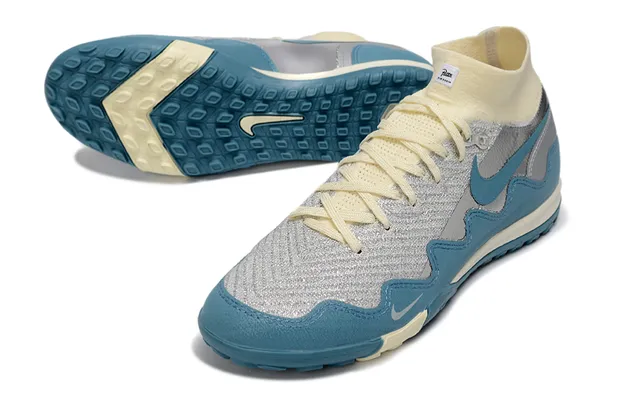 Nike Blue Silver Wavy Layered Midsole Sock-Fit Collar Sneakers 2
