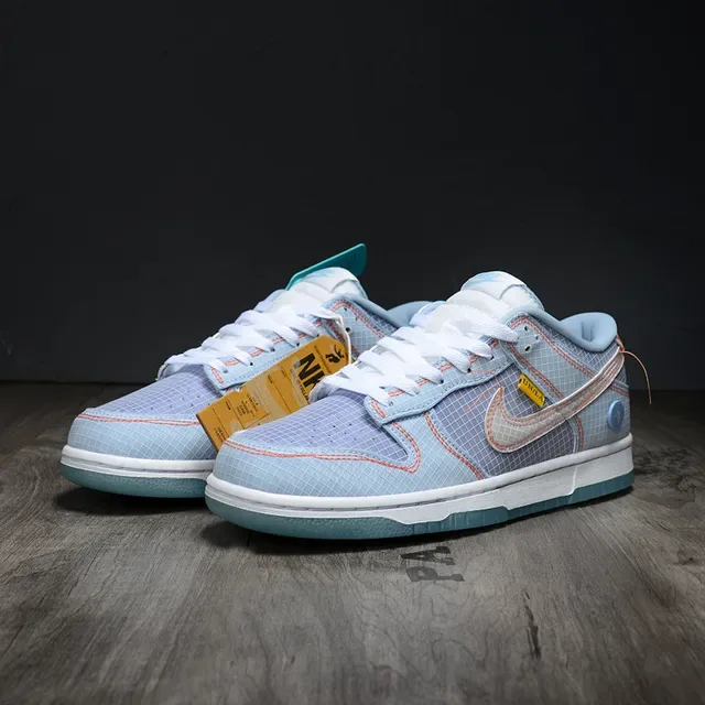 Nike Blue White Grid-Patterned Mesh Upper Contrast Peach Stitching Lifestyle Sneakers 3