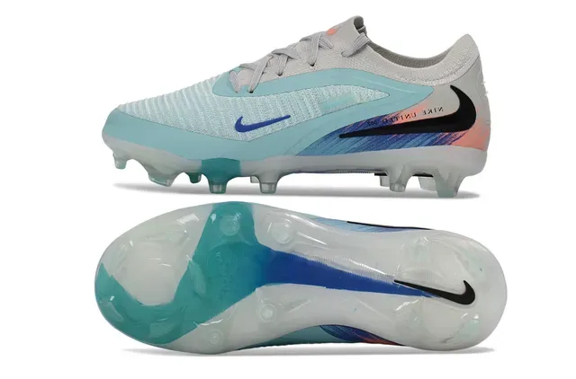 Nike Chaussures de Football Bleu Blanc Low-Cut Upper Maille Translucide TPU Cage Talon Terrain Ferme 5