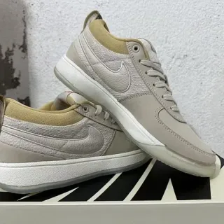 Nike Booker Generation Beige जीवनशैली स्नीकर