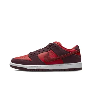 Nike Dunk Low 酒红色麂皮革滑板鞋