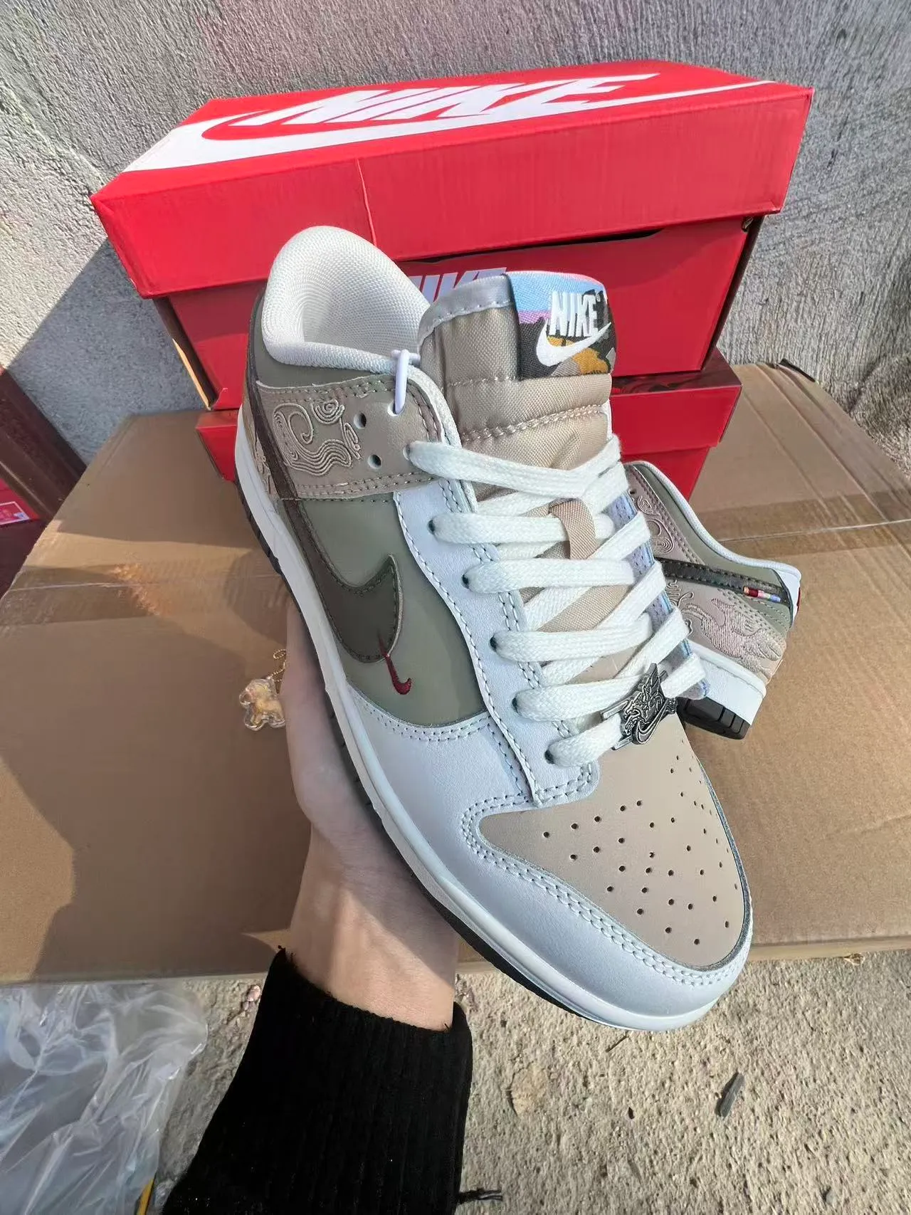 Nike Dunk Low Olive Beige Embroidered Wave Motif Lifestyle Sneakers 2