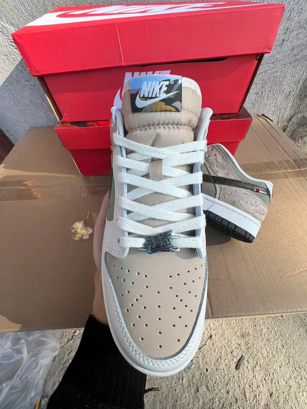 Nike Dunk Low Olive Beige Embroidered Wave Motif Lifestyle Sneakers 3