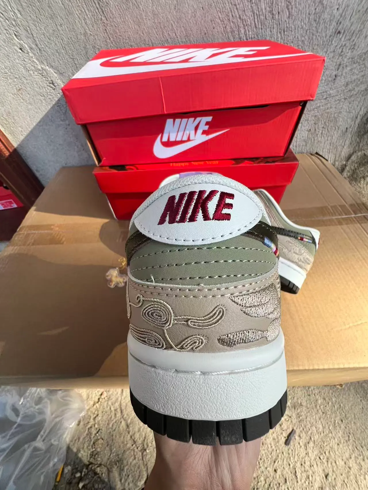 Nike Dunk Low Olive Beige Embroidered Wave Motif Lifestyle Sneakers 8