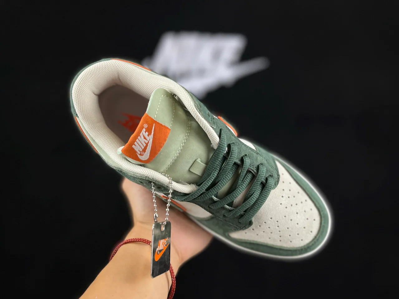 Nike Dunk Low Camurça Verde Oliva e Laranja Sapatilhas de Skateboard 3