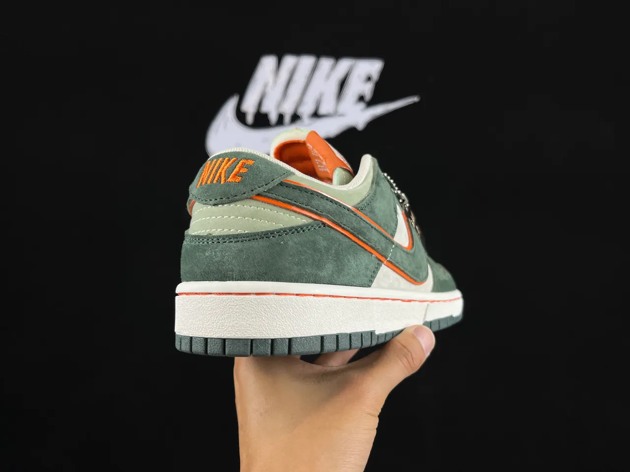 Nike Dunk Low Camurça Verde Oliva e Laranja Sapatilhas de Skateboard 5