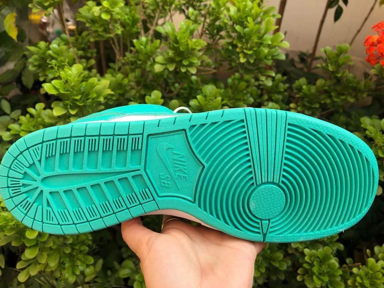 Nike Dunk Low Turquoise and White Lifestyle Sneakers 3