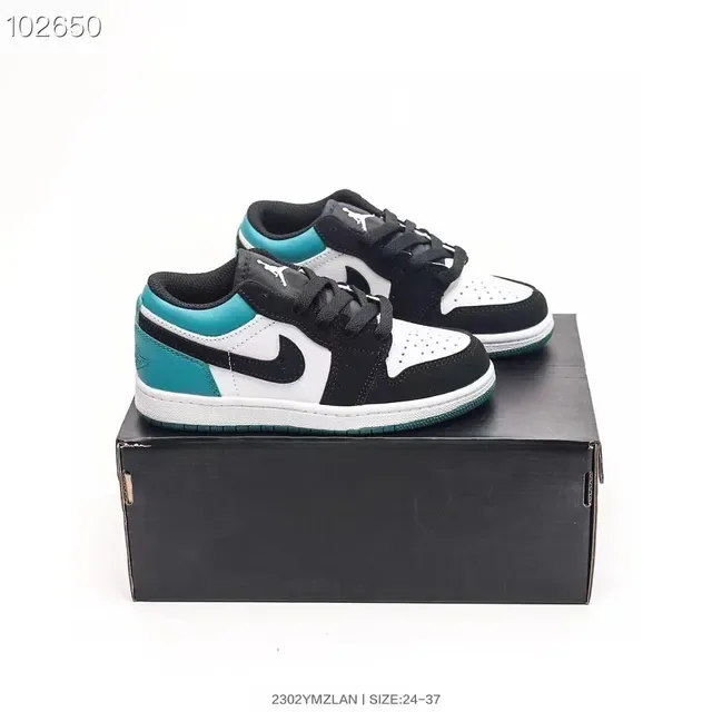 Nike Dunk Low White Red Lifestyle Sneakers 11