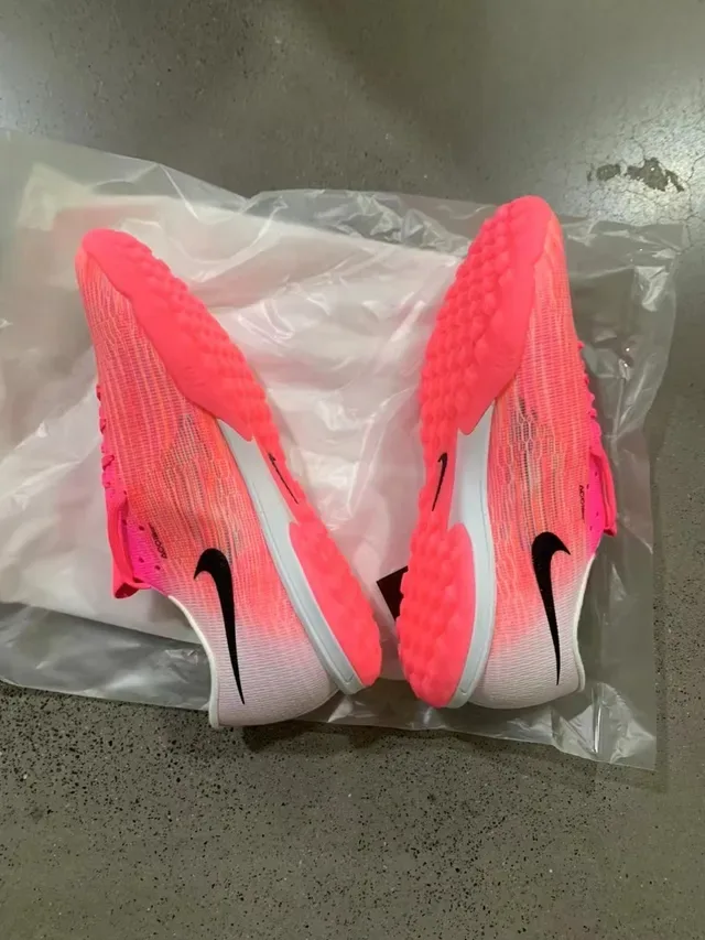 Nike Flyleage Ultra Gradient Pink White Turf Chaussures de Football 4