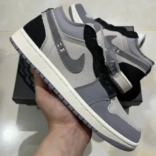 Nike Gray Black Low-Top Mixed-Material Upper Lifestyle Sneakers