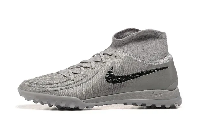 Nike Gris Noir Flyknit Upper Turf Chaussures de Football 10