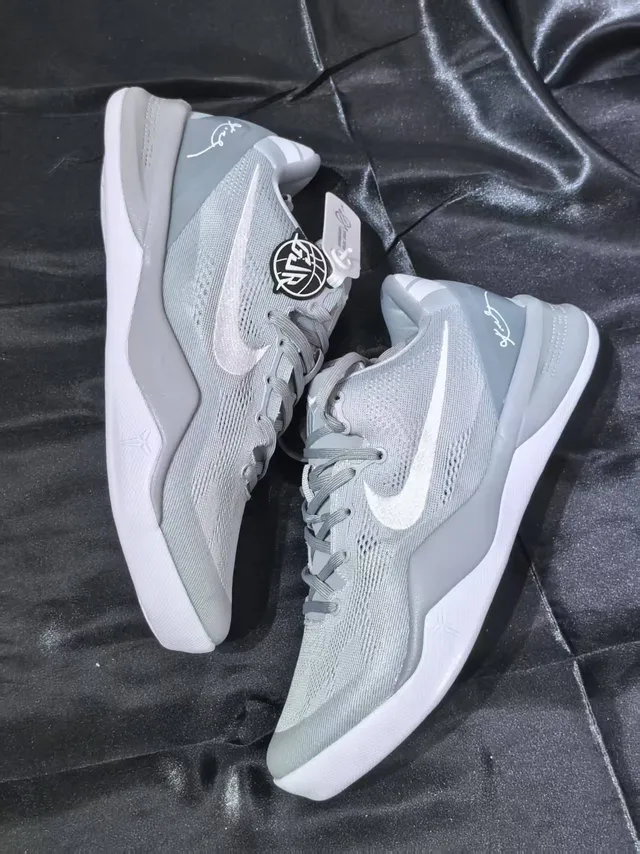 Nike Gray White Low-Top Knit Mesh Upper Basketball Shoes 2