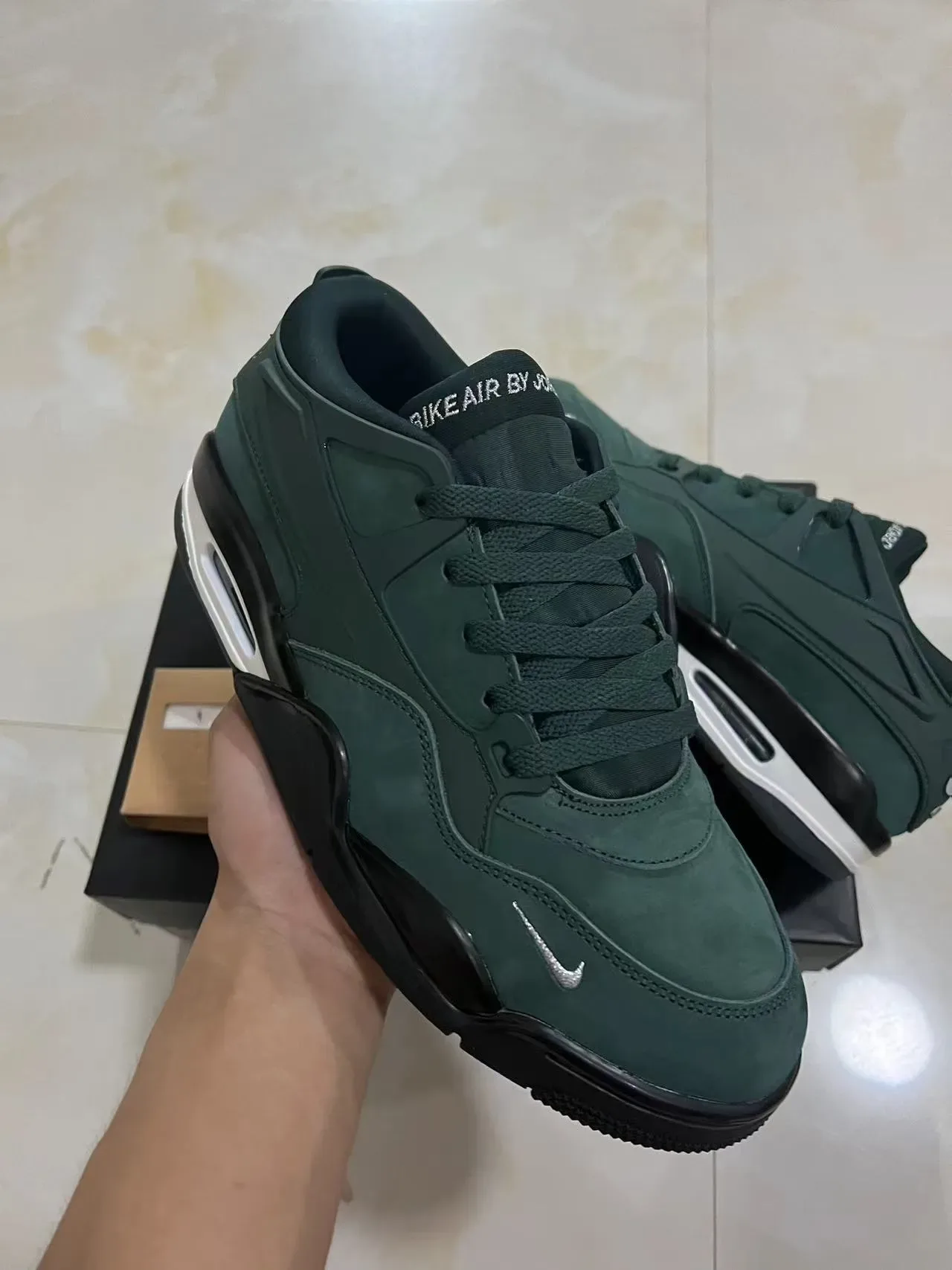 Nike Green Black Dark Suede And Synthetic Upper Sculpted Midsole Lifestyle Sneakers 2