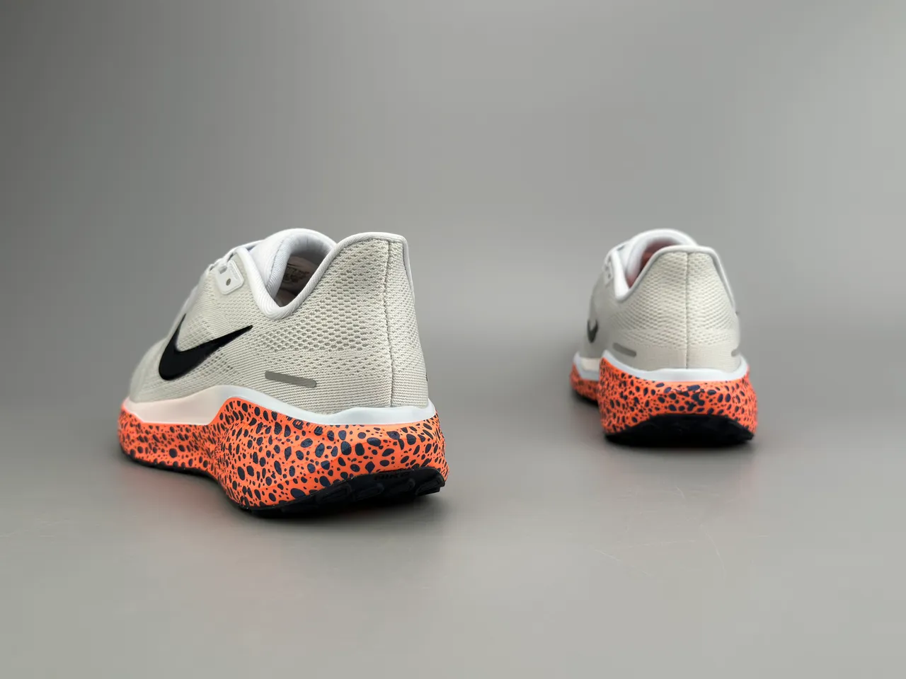 Nike Invincible Run ZoomX Orange Speckle Running Shoes 6