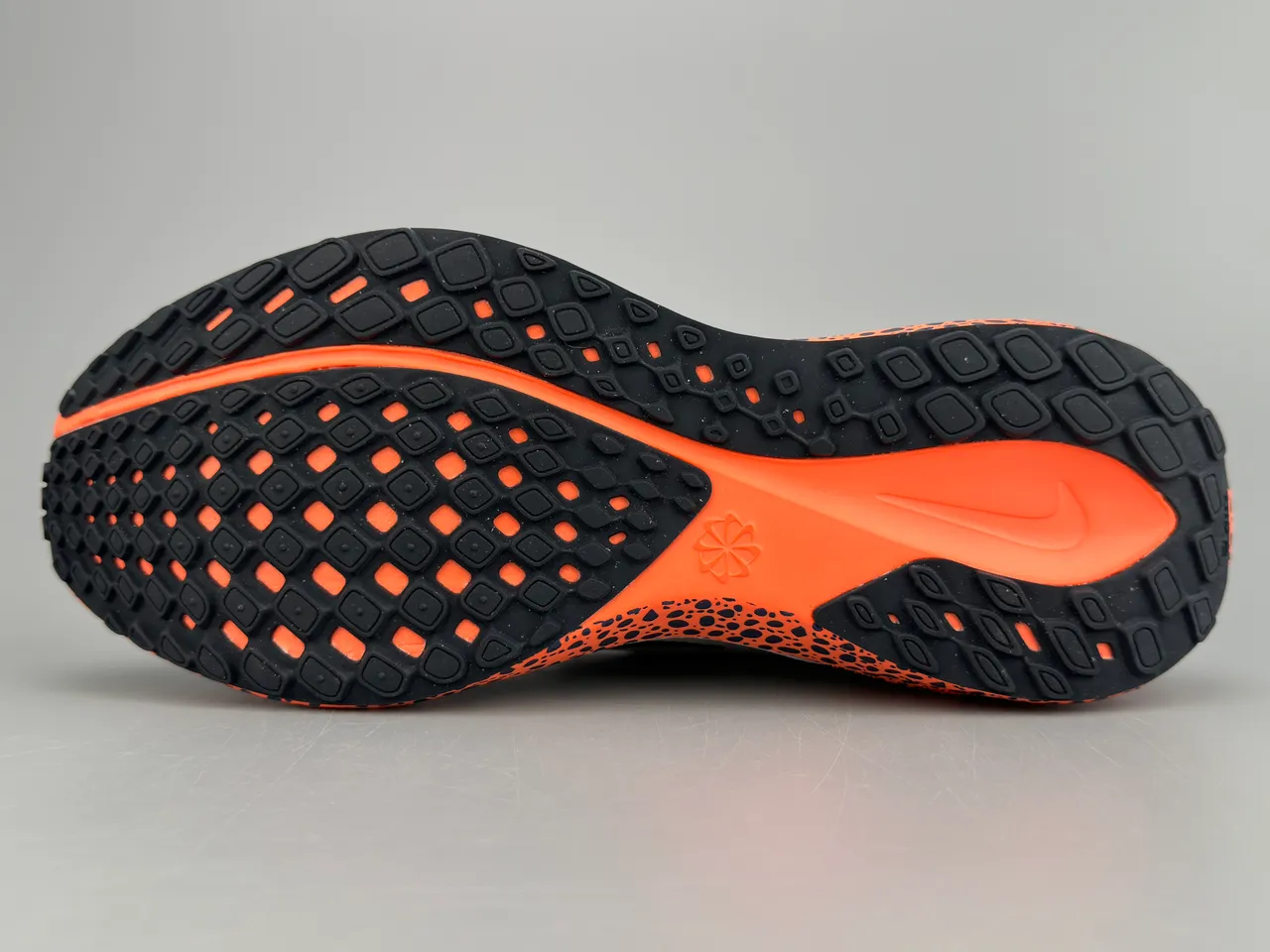 Nike Invincible Run ZoomX Orange Speckle Running Shoes 8
