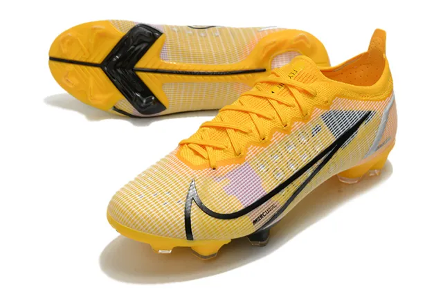 Nike Mercurial Vapor وردي وذهبي أحذية كرة القدم للأرض الصلبة 13