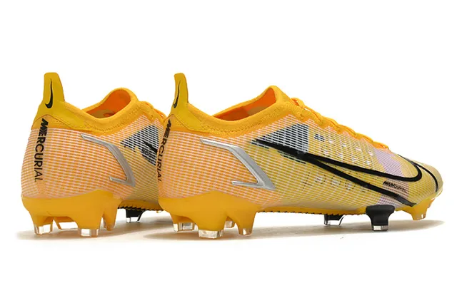 Nike Mercurial Vapor وردي وذهبي أحذية كرة القدم للأرض الصلبة 14