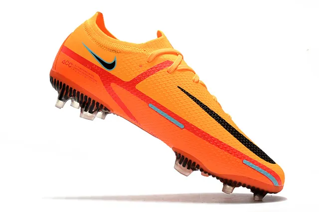 Nike Chaussures de football à empeigne tricotée orange et noir, col avec ajustement dynamique et sol ferme 4