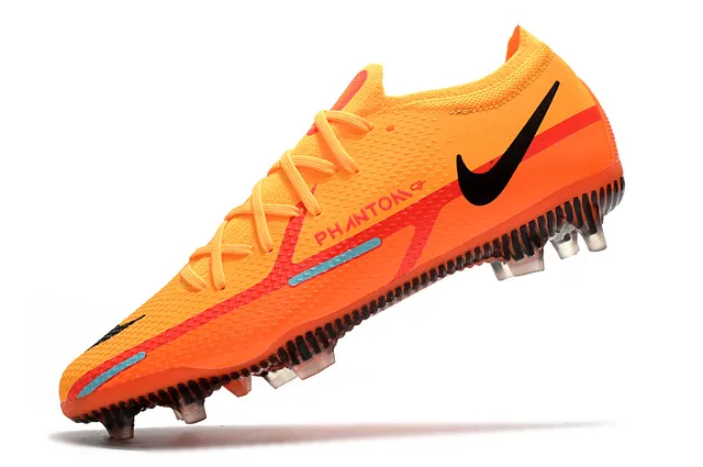Nike Chaussures de football à empeigne tricotée orange et noir, col avec ajustement dynamique et sol ferme 5