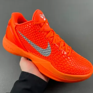 Nike Orange Silver Pebbled Synthetic Upper Low-Cut Silhouette Basketball Shoes