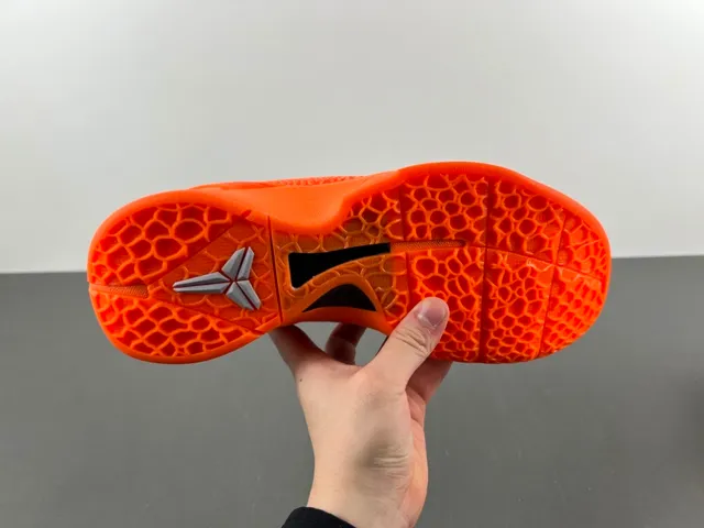 Nike Orange Silver Pebbled Synthetic Upper Low-Cut Silhouette Basketball Shoes 10