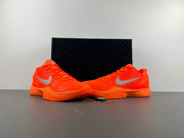 Nike Orange Silver Pebbled Synthetic Upper Low-Cut Silhouette Basketball Shoes 14