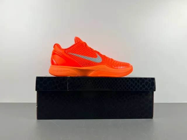 Nike Orange Silver Pebbled Synthetic Upper Low-Cut Silhouette Basketball Shoes 16