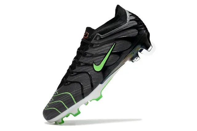 Nike Phantom GT أسود أخضر علو نسيج نمط موجي تراكبات اصطناعية أرض صلبة أحذية كرة قدم 3