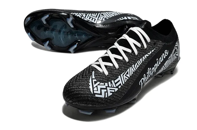 Nike Phantom GT Black White Low-Cut Sock-Fit Upper Firm-Ground Soccer Shoes 2