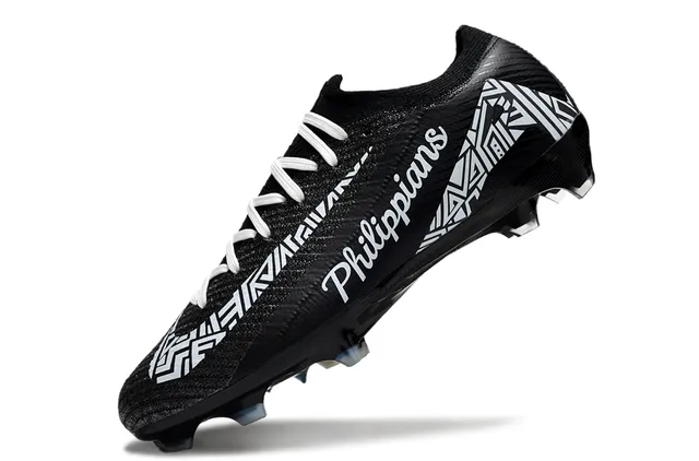 Nike Phantom GT Black White Low-Cut Sock-Fit Upper Firm-Ground Soccer Shoes 3