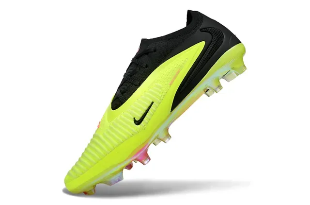 Nike Phantom GT Noir Jaune Coupe Basse Upper Tricoté Lacets Asymétriques Firm-Ground Chaussures de Football 3