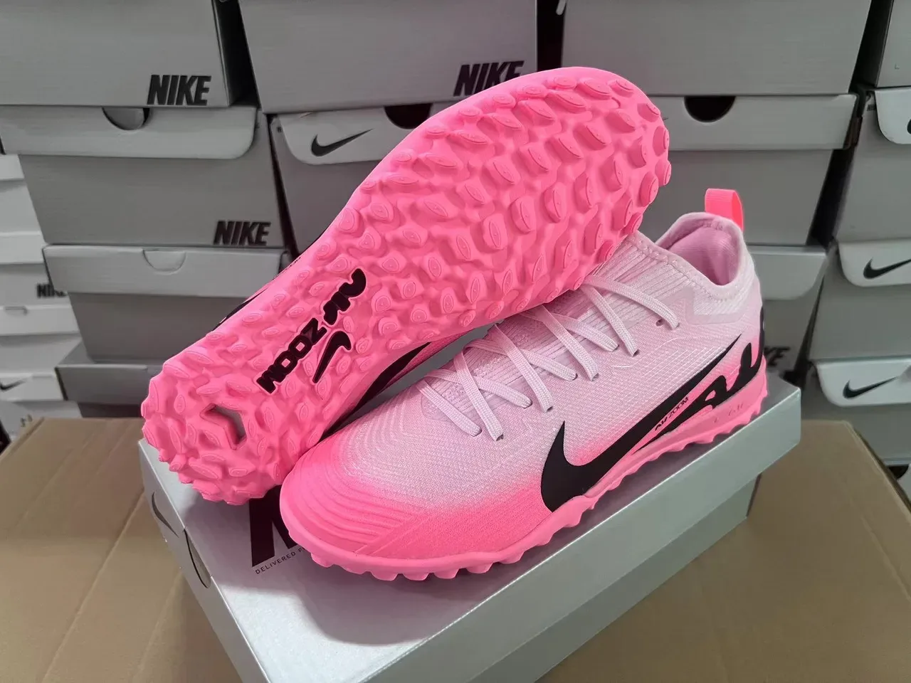 Nike Pink Black Knit Upper Low-Profile Sole Turf Soccer Shoes 7