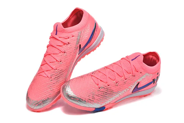 Nike Chaussures de football avec upper tricoté rose bleu col bas pour pelouse 2