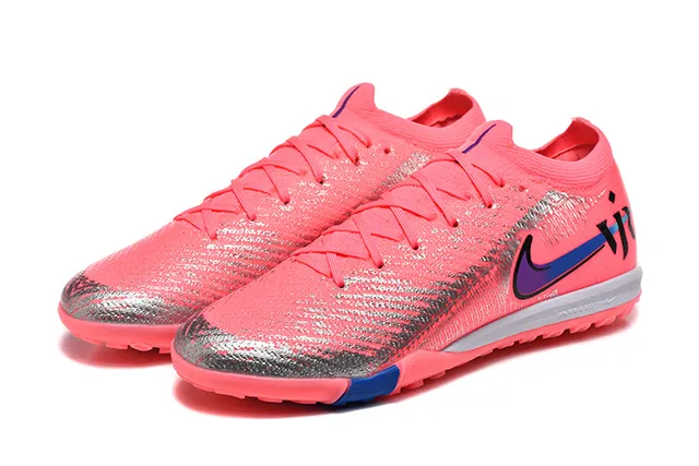 Nike Chaussures de football avec upper tricoté rose bleu col bas pour pelouse 8
