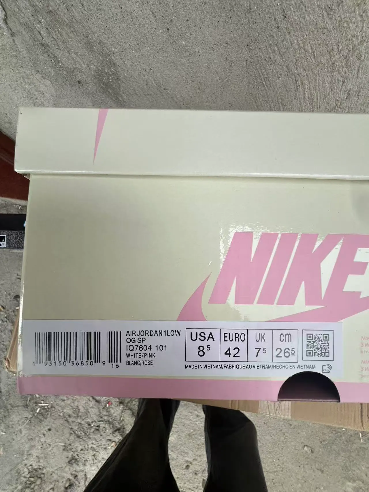 Nike Pink Red Low-Top Leather-Paneled Lifestyle Sneakers 11