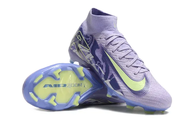 Nike Chaussures de Football Violet et Vert Tige en Tricot de Coupe Haute avec Overlay Graphique pour Terrain Firme 2