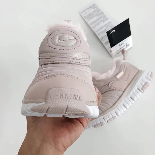 Nike Purple White Slip-On Ribbed Upper Lifestyle Sneakers 5