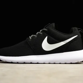 Nike Roshe One Black and White Lifestyle Sneakers
