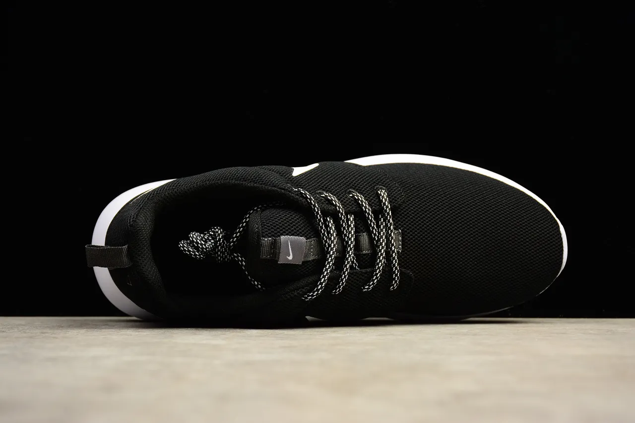 Nike Roshe One Black and White Lifestyle Sneakers 3