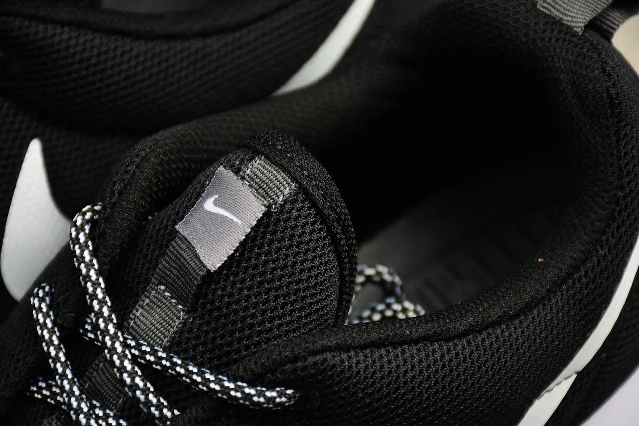 Nike Roshe One Black and White Lifestyle Sneakers 12