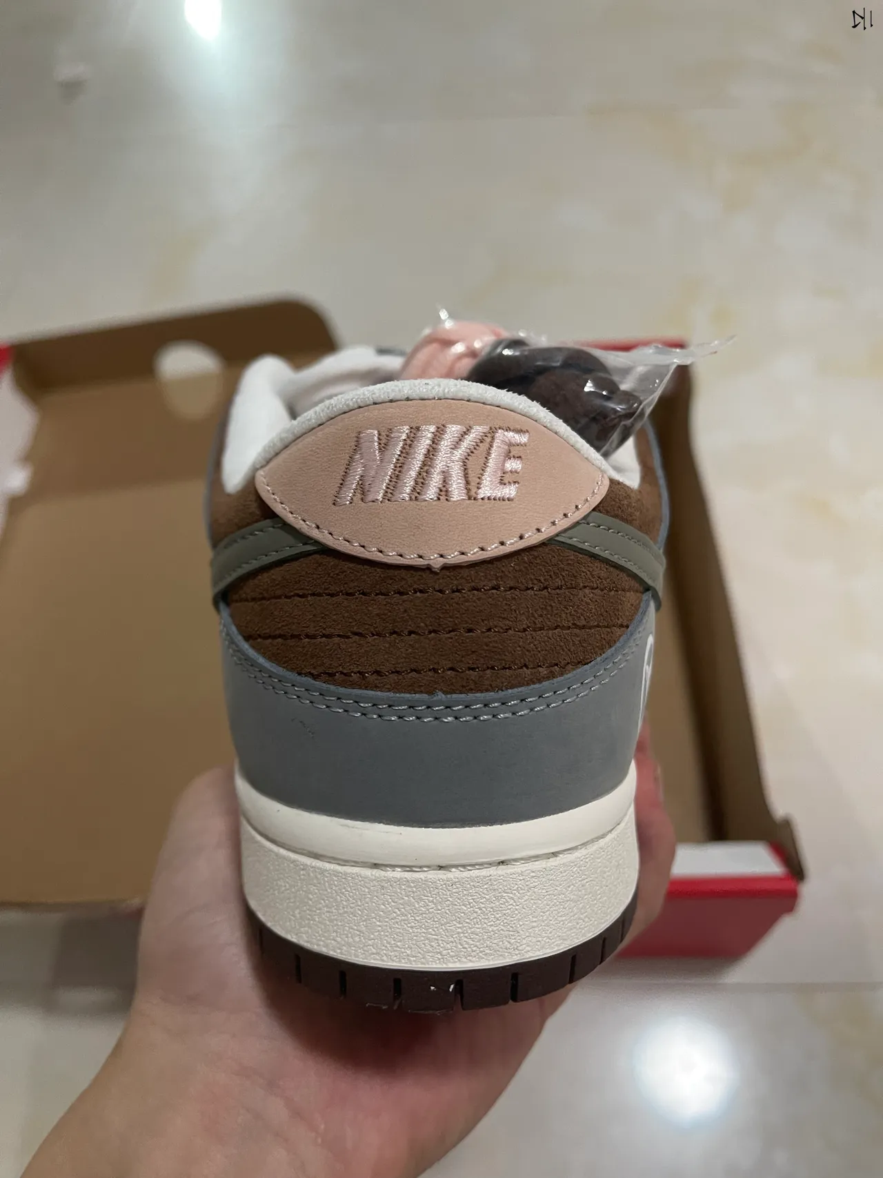 Nike SB Dunk Low 灰白棕滑板鞋 7