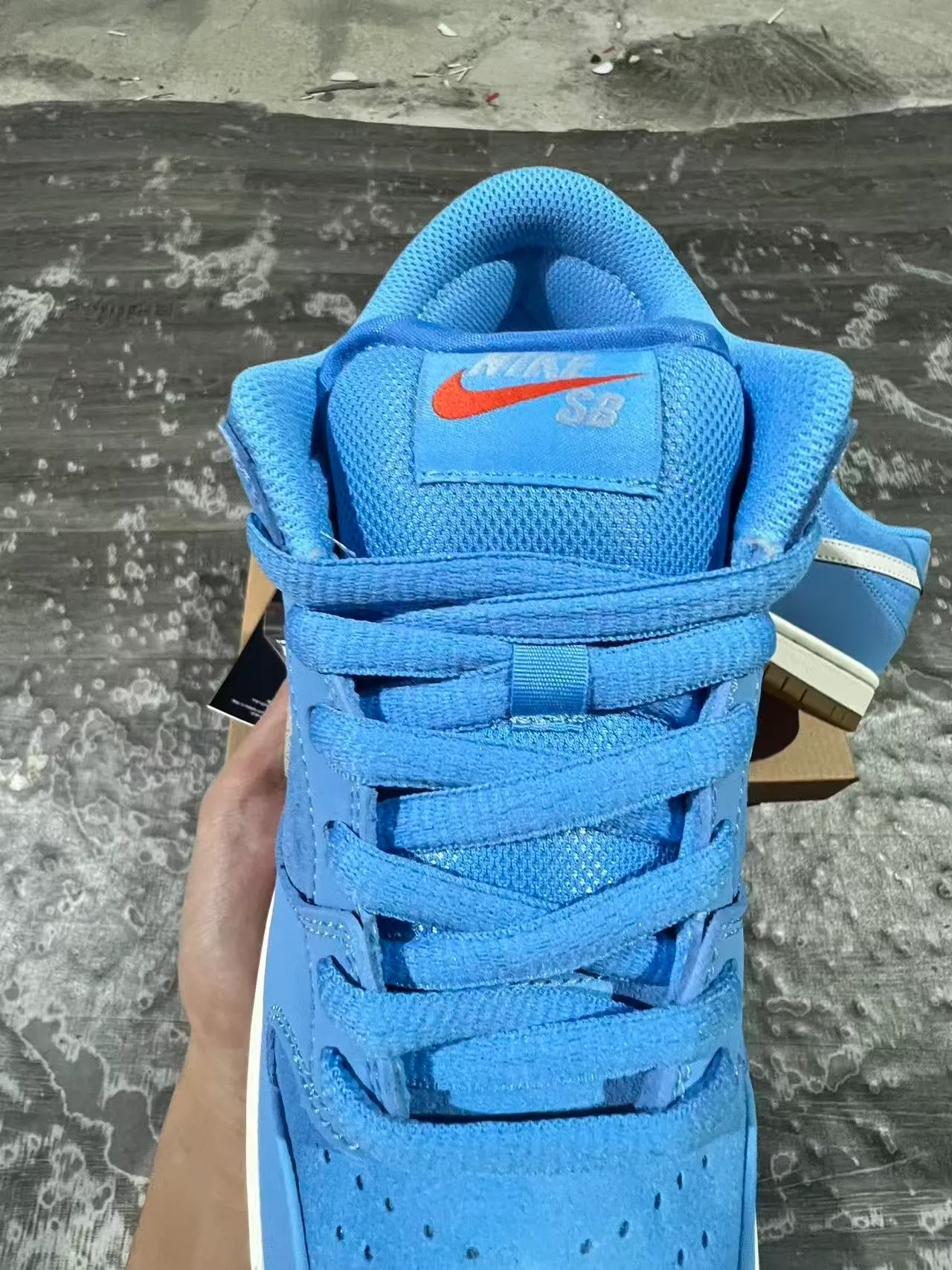Nike SB Dunk Low Light Blue Suede Skateboard Shoes 4