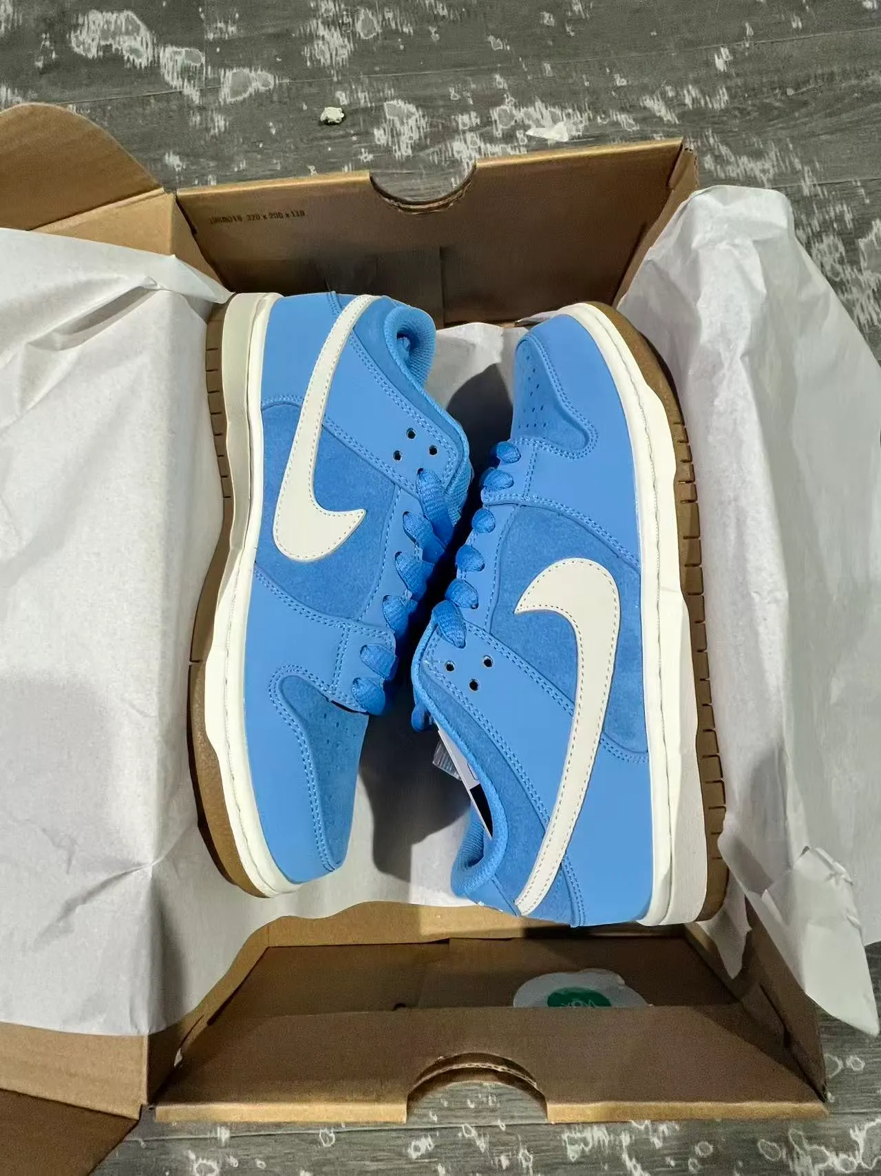 Nike SB Dunk Low Light Blue Suede Skateboard Shoes 9