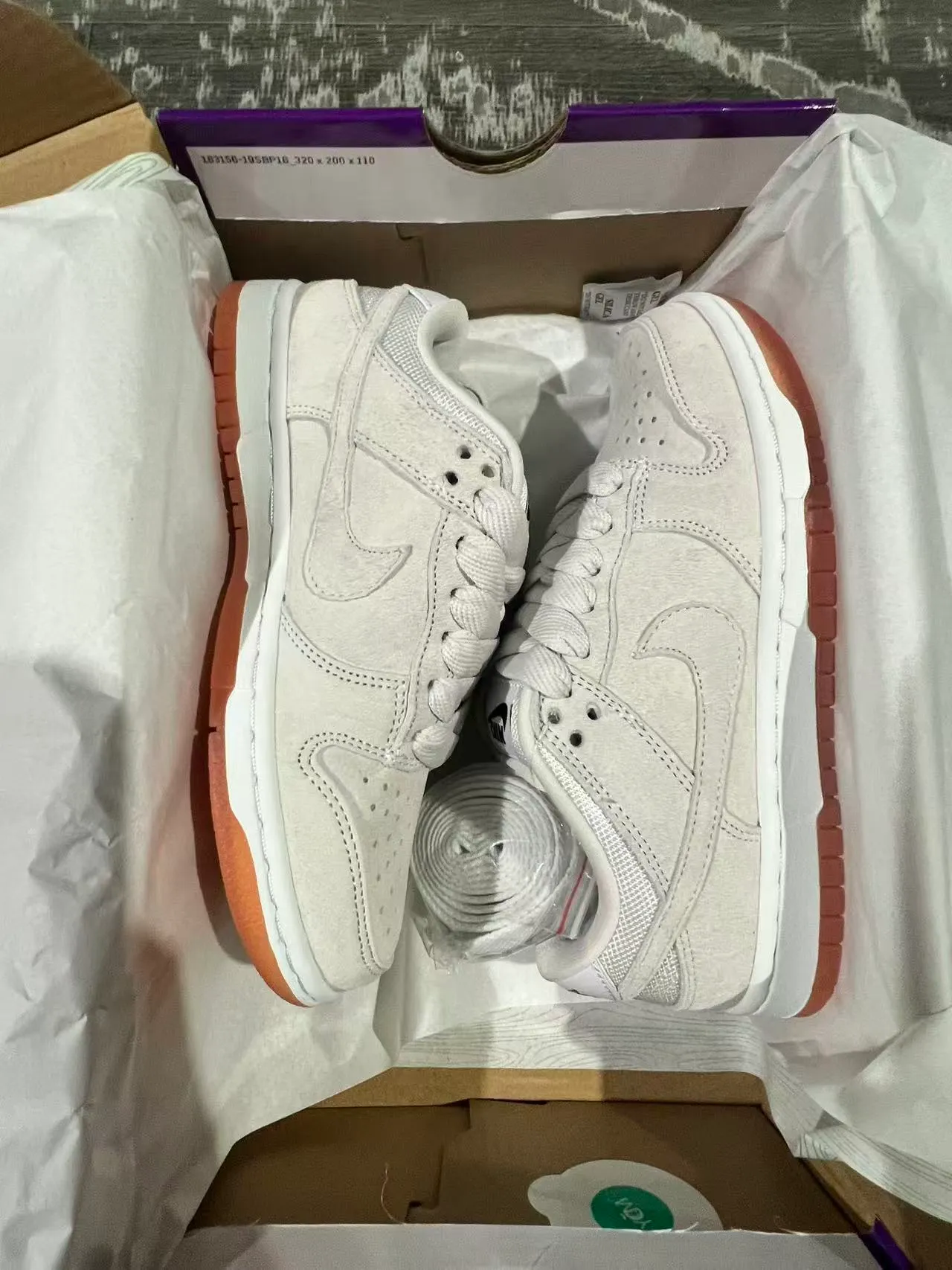 Nike SB Dunk Low أحذية تزلج رمادي فاتح جوم 9