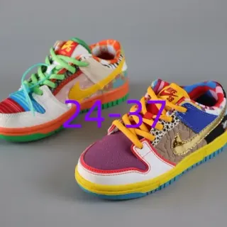 Nike SB Dunk Low 拼布多彩滑板鞋