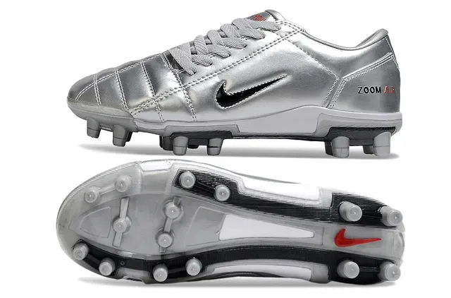 Nike Silver Black Metallic Chaussures de football tige matelacée basse cleat pour terrain ferme 5