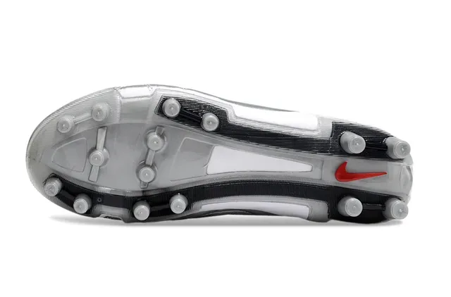 Nike Silver Black Metallic Chaussures de football tige matelacée basse cleat pour terrain ferme 6