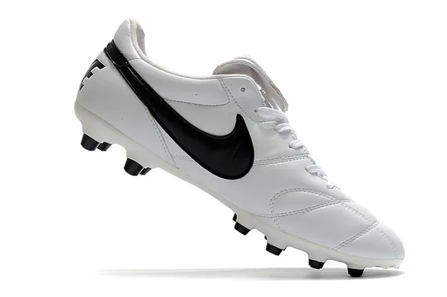 Nike Tiempo Chaussures de football Orange Noir Low-Cut Cuir matelassé Haut Terrain Ferme 15
