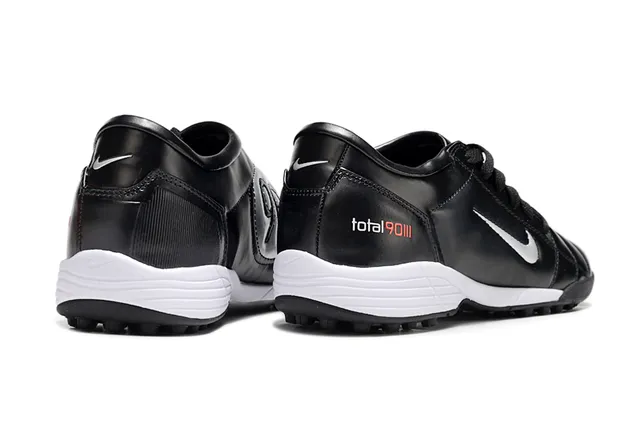 Nike Total 90 III Zapatos de fútbol Turf Negro y Blanco 3